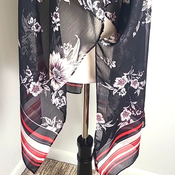 Beautiful Chiffon Black Kimono with White Flowers & Red Striped Hem, OS - Picture 7 of 9